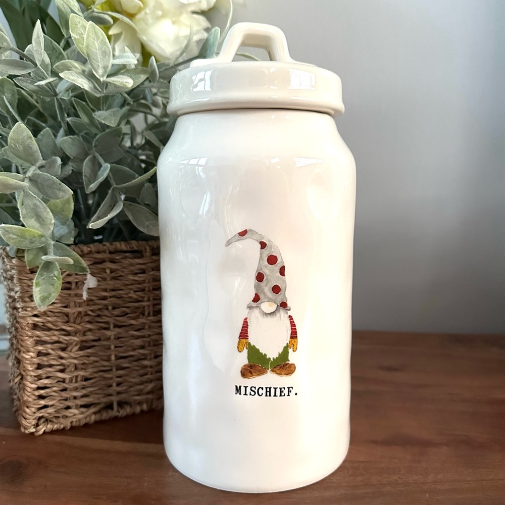BNWT Rae Dunn 2017 Mischief Gnome Canister
